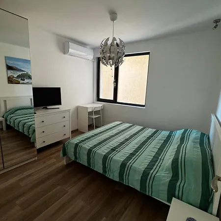 Guest Todorovi With Free Parking Apartmán Sozopol